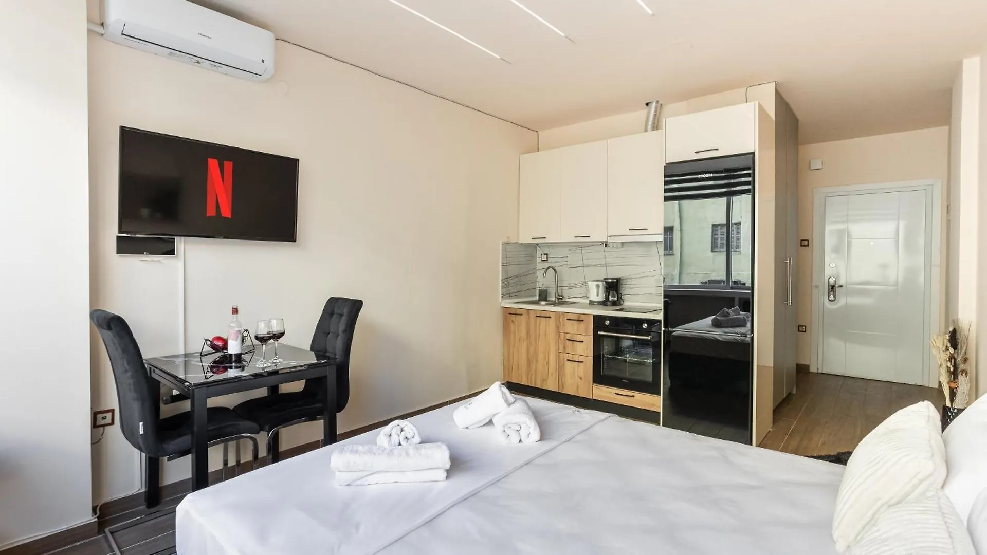Aristotelous Plaza View Studio location